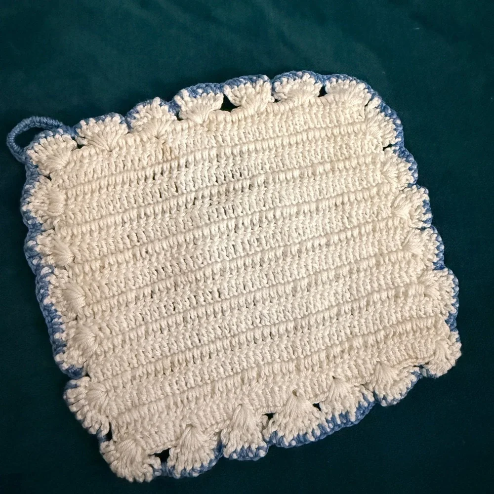 Vintage‎ Crochet Potholder Set Blue White Dress Floral Handcrafted Kitchen Decor